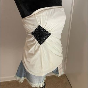 Black and cream lacey tube top